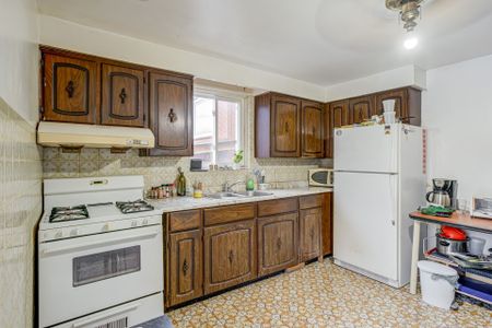 For Lease - 158 Hallam Street Unit# Main Rm 3, Toronto, Ontario - Photo 4