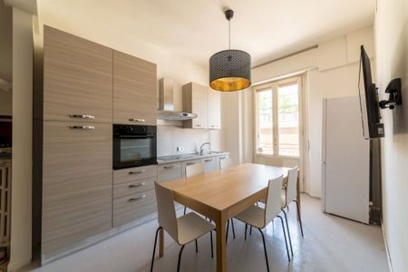 Bright room in Campo di Marte - Photo 2