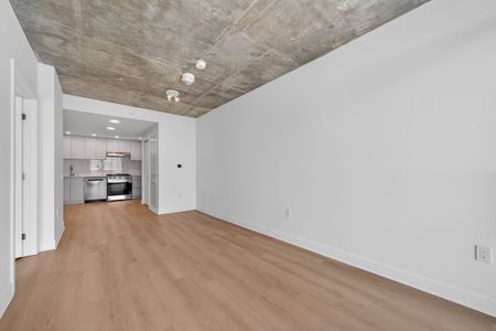 For Lease - 1360 Carling Avenue Unit# 1803, Carlington - Central Park, Ontario - Photo 3