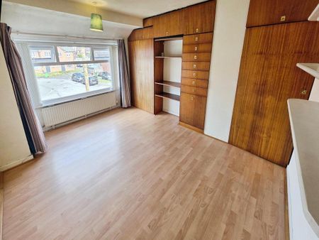 3 bedroom semi-detached house to rent - Photo 2