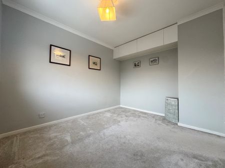 Risby Place, Beverley - Photo 2