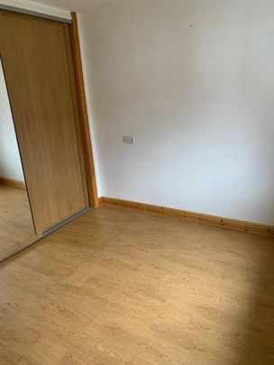 1 Bed Flat, Albert Road, S8 - Photo 1