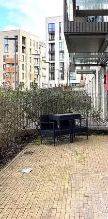 Rick Roberts Way, E15 - Photo 1