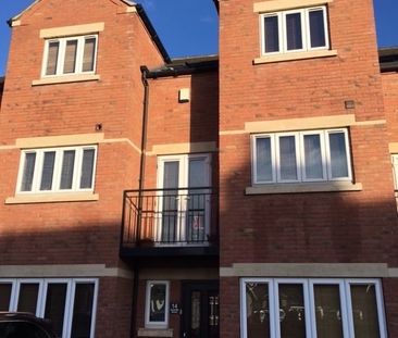 4 Bed Semi-Detached House, Radcliffe Mount, NG2 - Photo 5