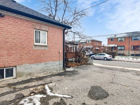 For Lease - 2 Criscoe Street Unit# Main, Toronto, Ontario - Photo 5