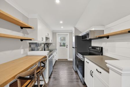 For Lease - 90 Church Street Unit# Upper Unit, Bradford West Gwillimbury, Ontario - Photo 3