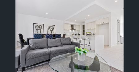 Brand New Designer 3 Bedroom Home in Prime Burrill Lake Location - Photo 2