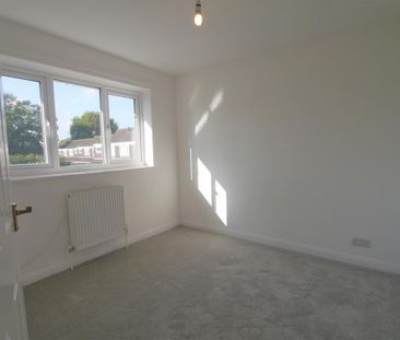 4 bedroom detached house to rent - Photo 4