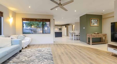 3 bedroom house in East Tamaki - Photo 3