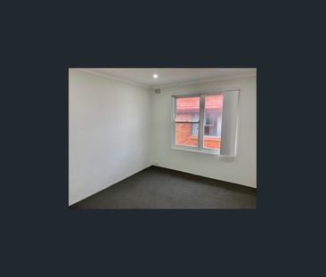 Well-Presented Apartment in a Desirable Marrickville Setting - Photo 2