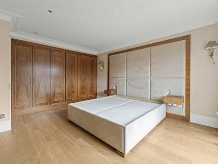 3 bedroom mews to rent - Photo 3