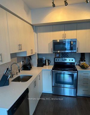 For Lease - 3700 Highway 7 Road Unit# 502, Vaughan, Ontario - Photo 4