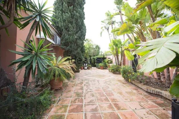 Alquiler de casa o chalet independiente en Urbanizacion Horno de la Miera - Photo 1