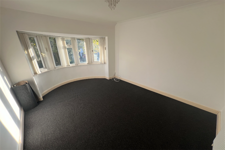 4 bedroom semi-detached house to rent - Photo 3