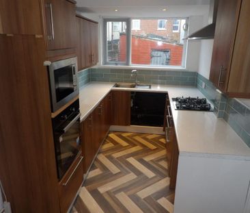 2 bedroom terraced house to rent - Photo 6