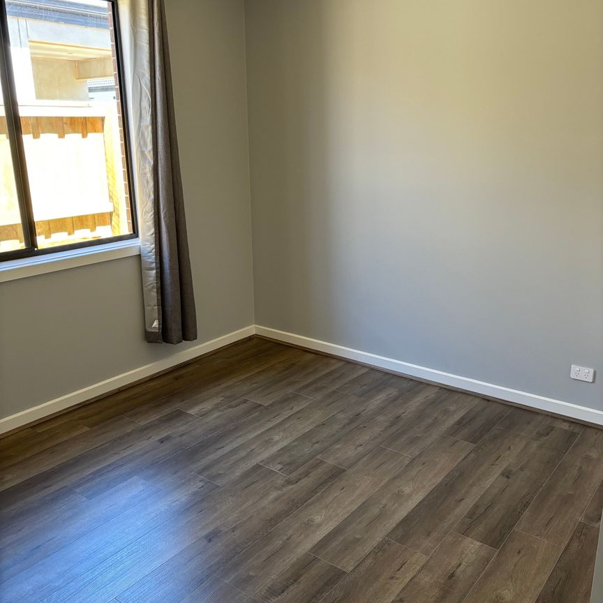 Donnybrook - Photo 1