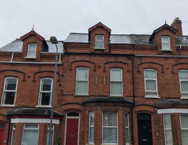 23 Stranmillis Gardens, BT95AF, Belfast - Photo 1