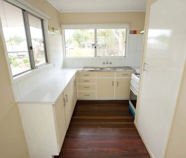 GREAT VALUE LIVING IN THE GAP! - Photo 3