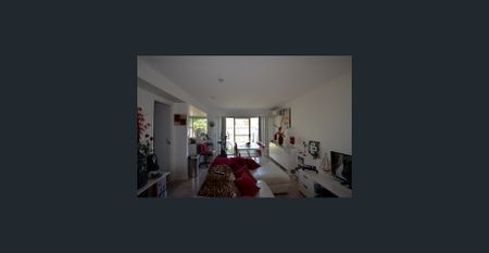 3B Townhouse in Secure Resort-Style Complex Close to Harbour Town Shopping Centre - Photo 3