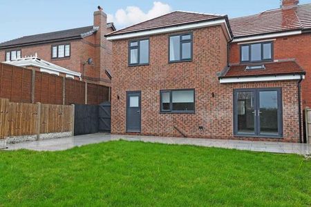 Sunnyside, Tingley, WF3 - Photo 4