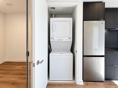 91 John Street North condo — Hamilton, ON (2-Bedroom) - 2 Bedroom - Photo 5