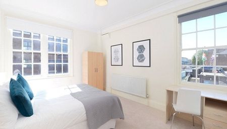 5 bedroom conversion flat with 4 bathrooms in 143 Park Road, NW8 - Photo 4