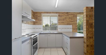 Cute and convenient location - Photo 4