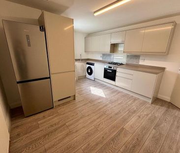 3 bedroom property to rent - Photo 4