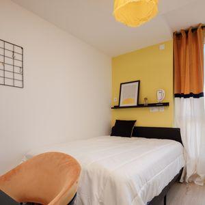 LIBERATION NA Roommate 4 Bedrooms at Le Bouscat - Photo 2