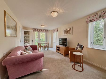 Park Lane, Camberley, Surrey, GU15 - Photo 2