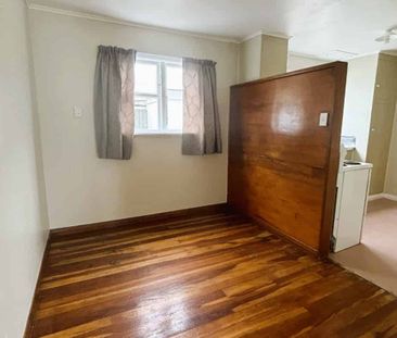 Levin - 3 Bedrooms - Photo 5