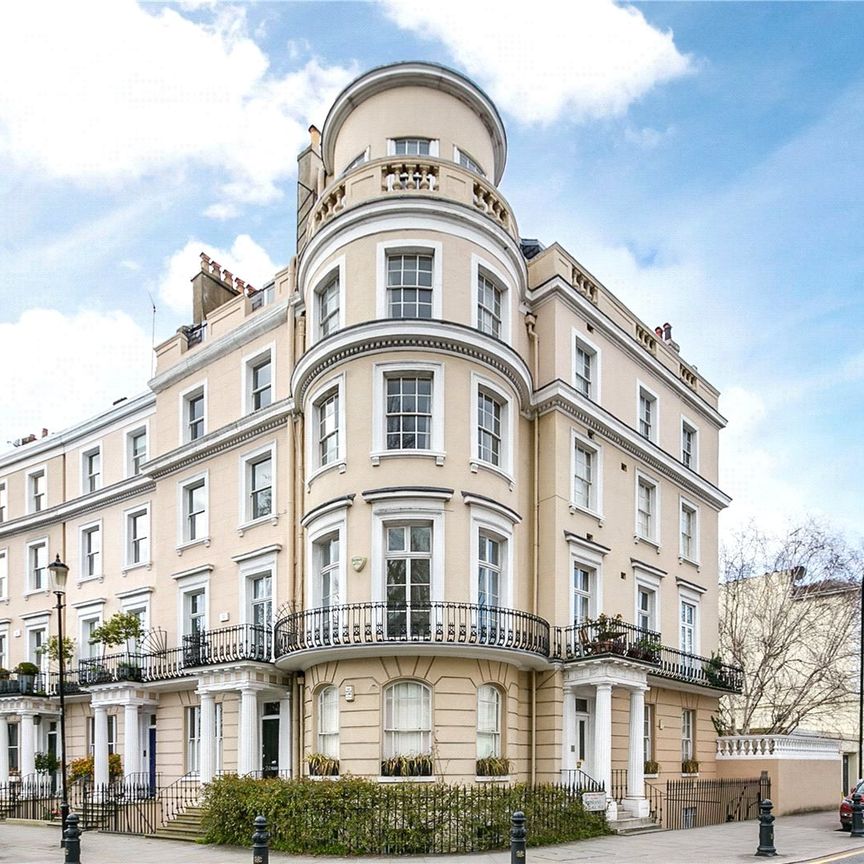 Royal Crescent, Holland Park, W11, London - Photo 1