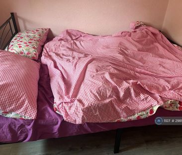 1 bedroom in a house share to rent - Photo 5