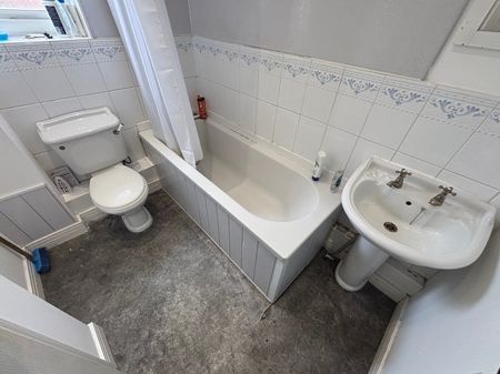 1 bedroom house share to rent - Photo 3