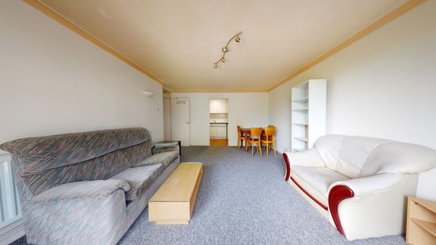 2 bedroom flat to rent - Photo 1