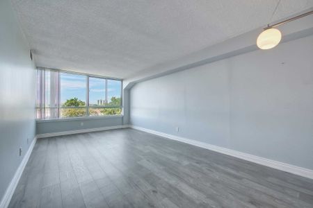 For Lease - 1001 Cedarglen Gate Unit# 420, Mississauga, Ontario - Photo 3