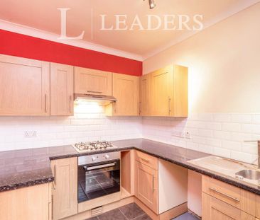 3 bedroom terraced house to rent - Photo 6