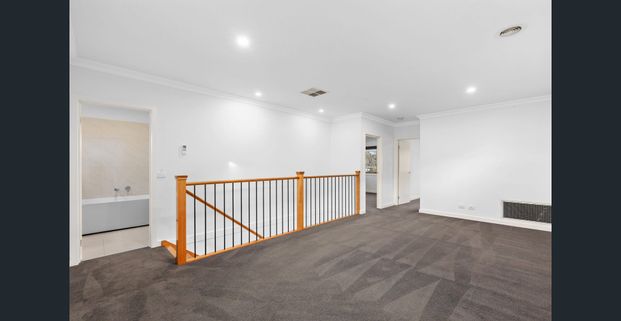 Spacious Home - Great Location! - Photo 1