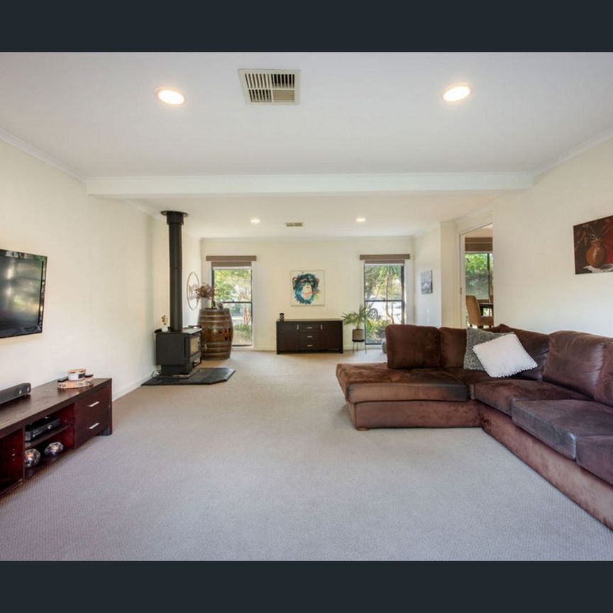 5 Brolga Court, Wodonga, Vic 3690 - Photo 1