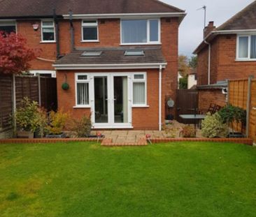 3 bedroom semi-detached house to rent - Photo 3