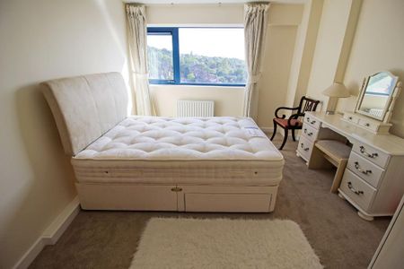 2 bedroom apartment to rent - Photo 4