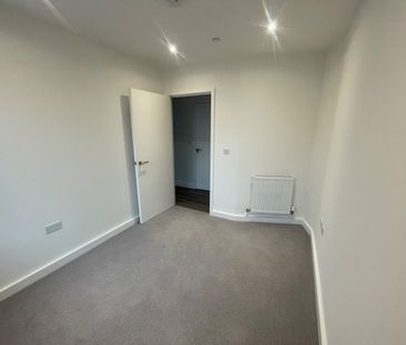 Room in a Shared Flat, Amour Court, NW10 - Photo 6