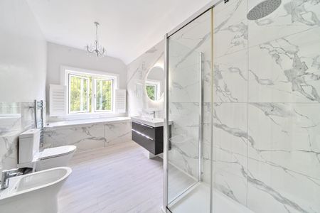 5 bedroom detached house to rent - Photo 2