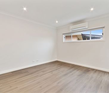 ONE IN A MILLION - Photo 3