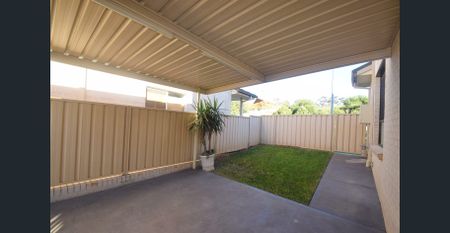 Spacious Family Home! - Photo 3