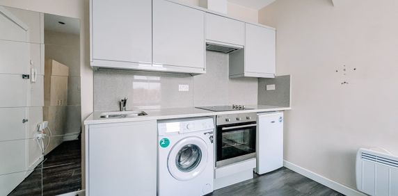 Studio Flat, High Road, N15 - Photo 2