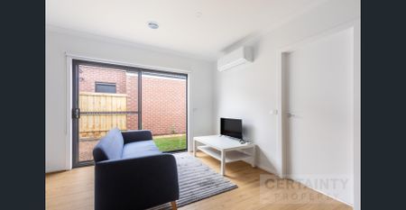 Modern Co-Living Rooms in Tarneit – Flexible 3 or 6 Month Leases - Photo 4