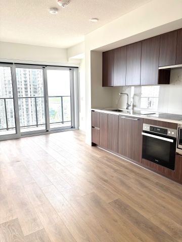 For Lease - 1 Concord Cityplace Way Unit# 2109, Toronto, Ontario - Photo 3
