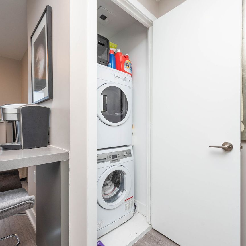 For Lease - 7 Grenville Street Unit# 5705, Toronto, Ontario - Photo 1