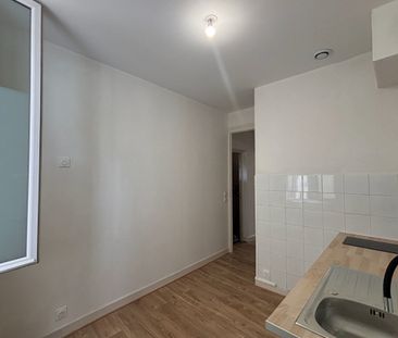 STUDIO REFAIT A NEUF - QUATIER NANSOUTY - Photo 3